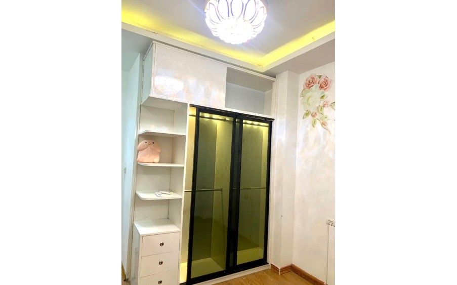 Tôi cần cho thuê nhà riêng nguyên căn ngõ 147 Tân Mai Ô Tô  10m,  30m ×4 Tầng 3 ngủ, 9 Triệu